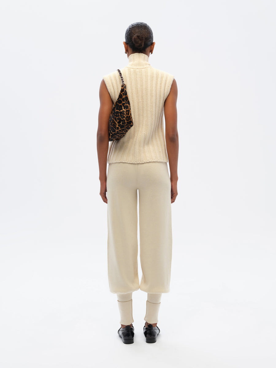 LESNA - High-neck cable knit vest