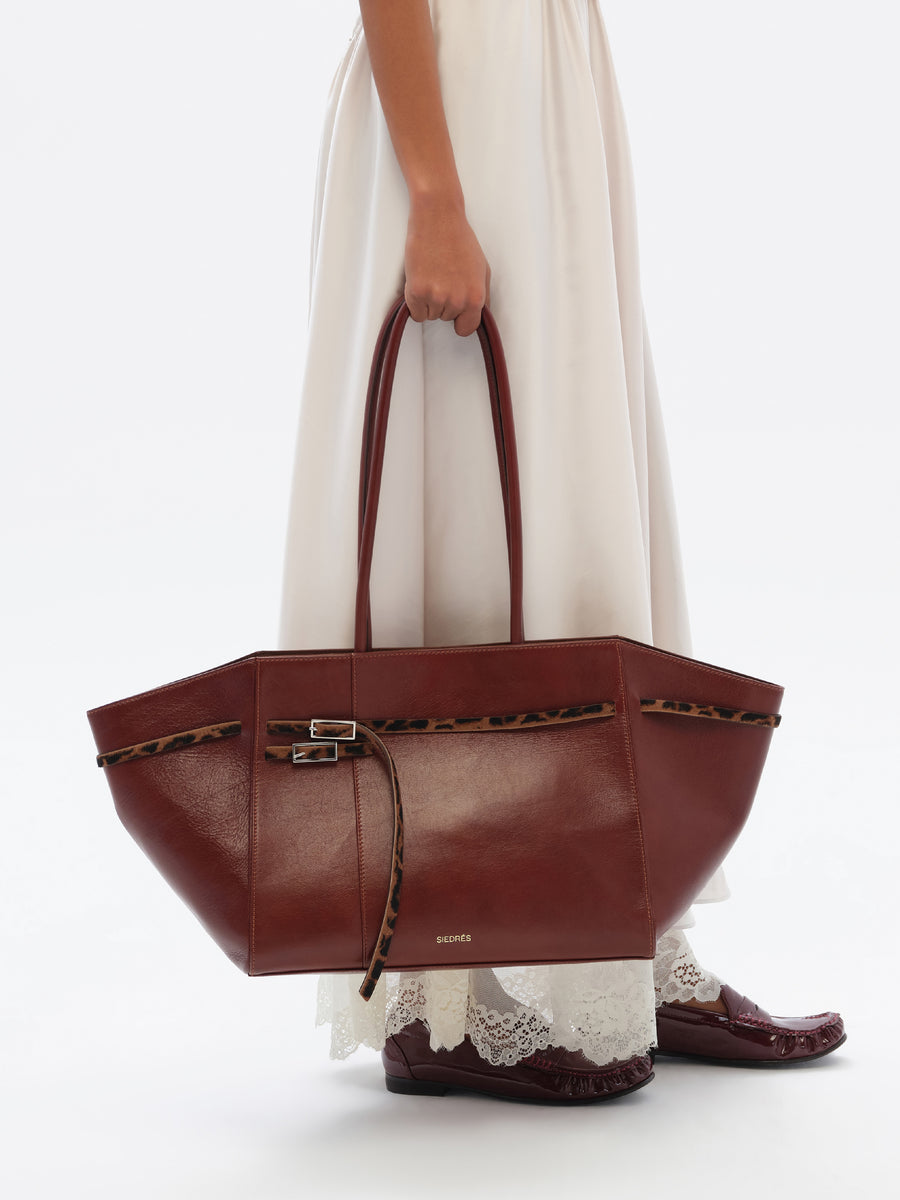 NOA - Oversized leather tote bag with leather tube shoulder strap